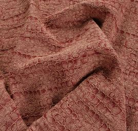 Kostýmová látka platsický vzor červenobéžová