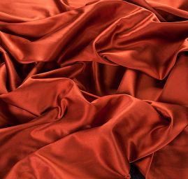 Satén hedvábný jemný skořicový