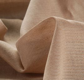 Len organtýn Art Fabrics oříškově hnědý