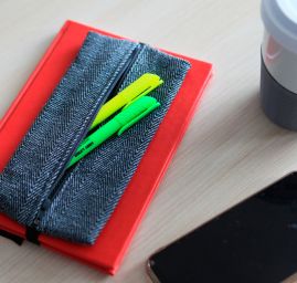 Kostýmová látka Art Fabrics rybí kost modrá