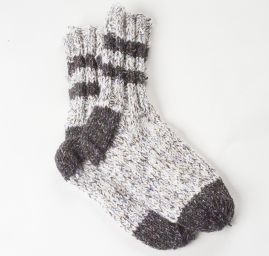 Ručně pletené ponožky MarLen fialovobílé