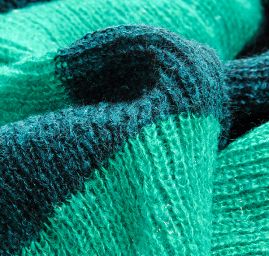 Pletená šála Marlen s melírovými pruhy zelená