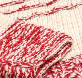 Ručně pletený svetr 