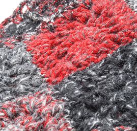 Pletené rukavice, čepice , šála červeno-černý set