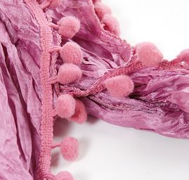 Jemná šála kreš s bambulkami starorůžová