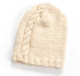 Svetr a čepice s copánky ručně pletené smetanový