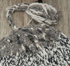 Ručně pletená čepice Marlen "helmička"