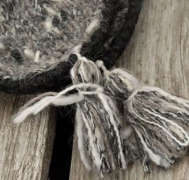 Ručně pletená čepice Marlen "helmička"