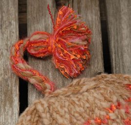 Ručně pletená čepice Marlen "helmička"