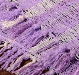 Ručně tkaný pléd v barvě fialového melíru