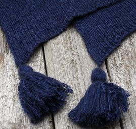 Pletená šála Marlen se střapci