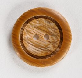 Knoflík plastový hnědý melír