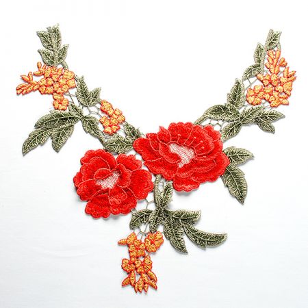 Krajková aplikace středová červené/oranžové květy