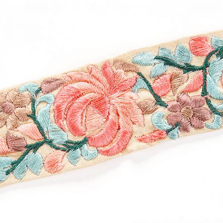 Vyšívaná stuha šantung 4cm růžový květ