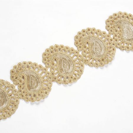 Krajková kovová stuha paisley vzor kapky