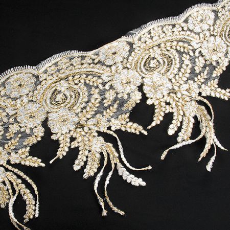 Krajka lem lurexová výšivka zlatá