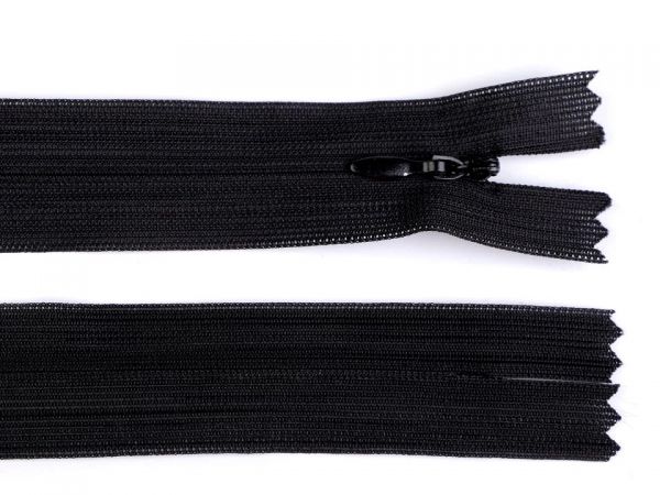 Zip 18 cm spirálový 3mm krytý dederon černý