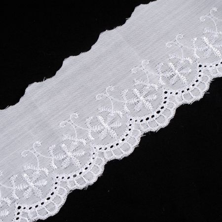 Krajka lem madeira štykování šíře vzoru 35-40mm