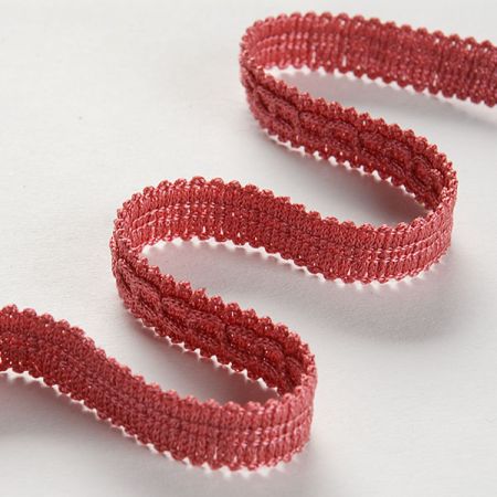 Oděvní prýmek proužek oválný růžové barvy