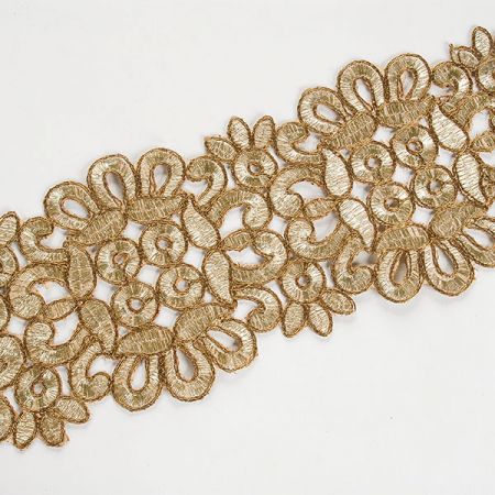 Krajková stuha široká zlatá světlá