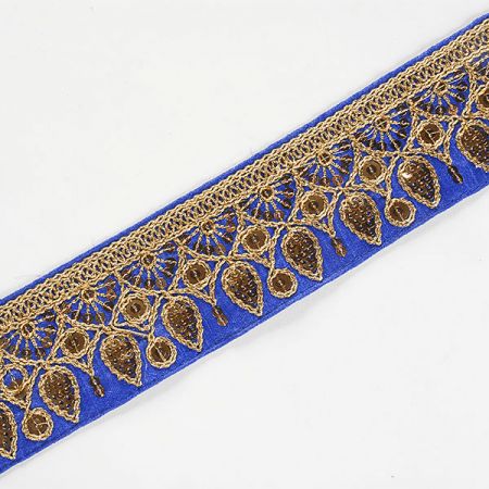 Stuha vyšívaná na šantungu orientální motiv