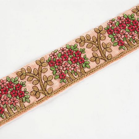 Porta vyšívaná na šantungu drobné květy pudrová