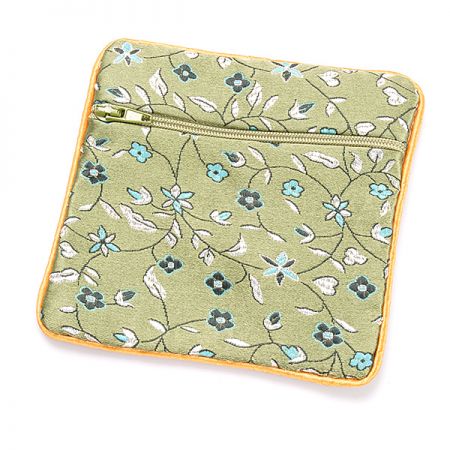 Elegantní brokátová taštička zelená drobné květy