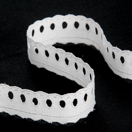 Krajka lem madeira slzička slonová kost