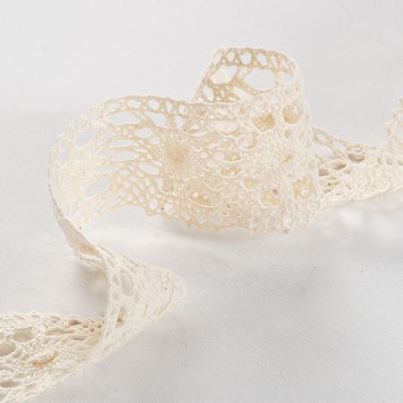 Krajka hrubá lem béžová