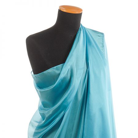 Hedvábný šál jednobarevný modrý