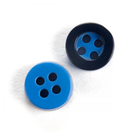 Knoflík plastový kulatý límečkový modrý 14"