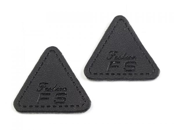 Nášivka trojúhelník černá