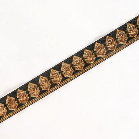 Stuha žakárová geometrický vzor tm.zelená