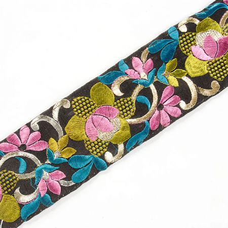 Stuha vyšívaná šantung květy zelenorůžové 