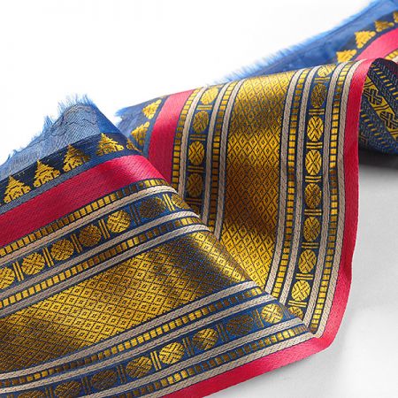 Vyšívaná stuha orientální geometrický vzor zlatá