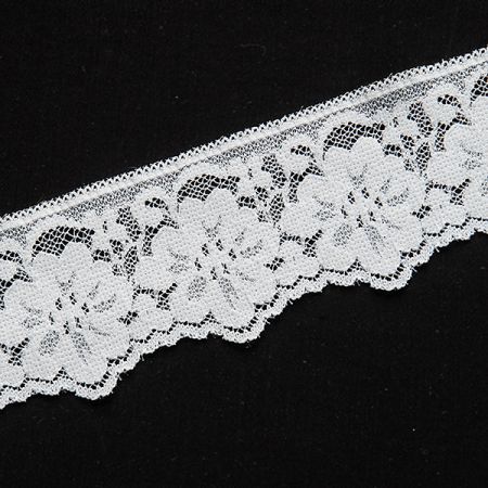 Krajka elastická jemná květy lomená bílá