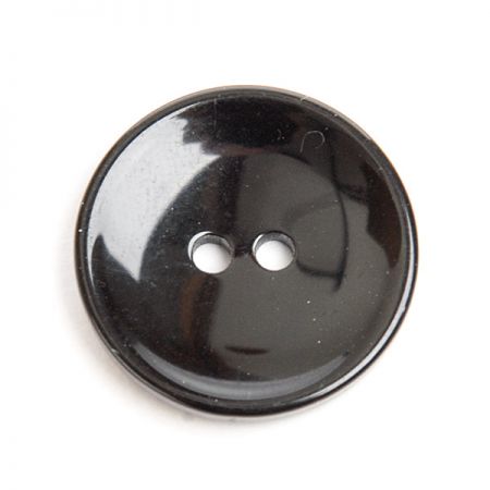 Knoflík plastový dvoudírkový černý hladký malý
