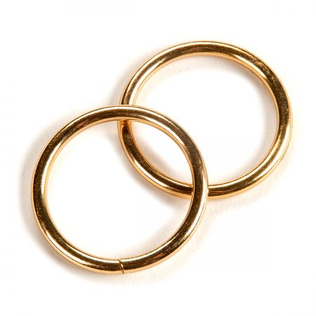 Kovový kruh Ø35mm  zlatý