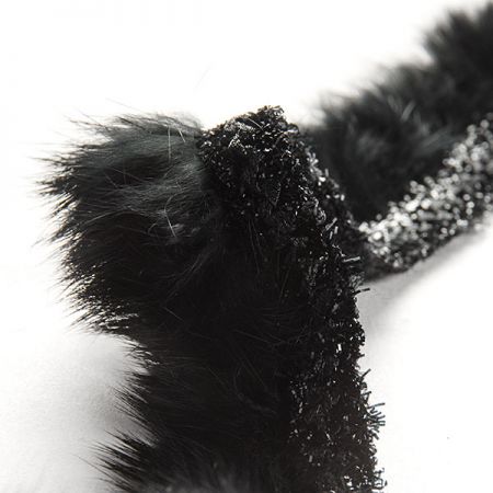 Efektní kožešinová porta zdobný lem černá 