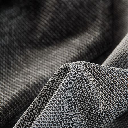 Rašlovka netkaná textilie zažehlovací 150cm černá 75g/m2