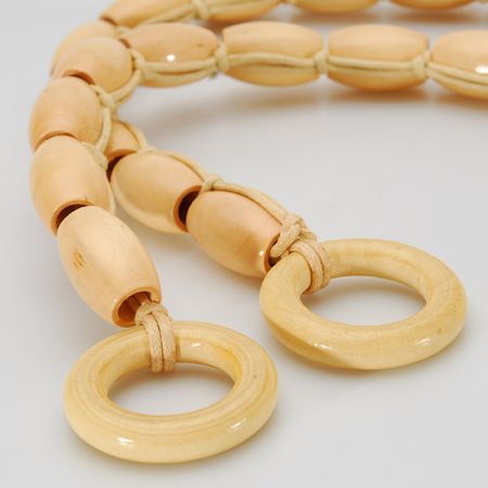 Ucho na tašky korálky dřevo přírodní barvy