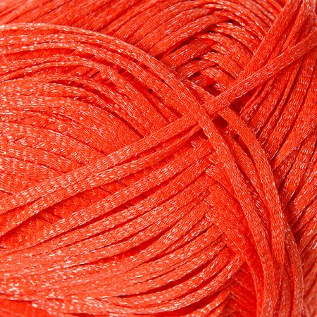 Efektní stužková pletací příze MarLen s leskem červená