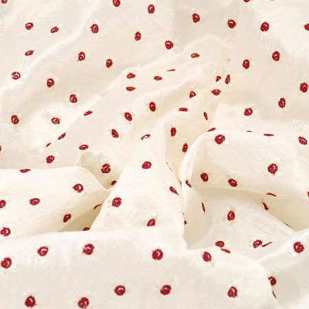 Vyšívaná taftová metráž motiv drobné růžičky