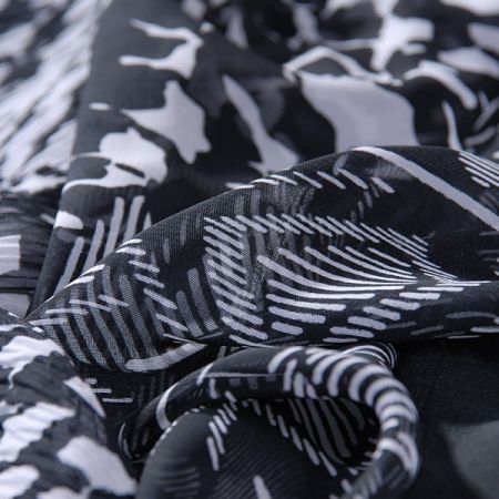 Šifon plisé černobílý