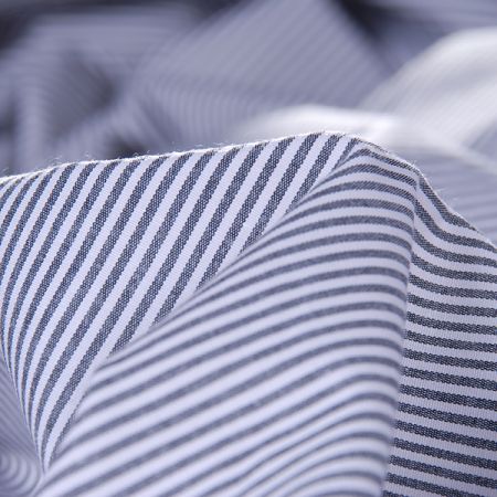 Pružná látka bavlna směs proužky černo/bílá