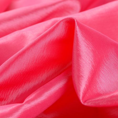 Taft pružný sytě růžový