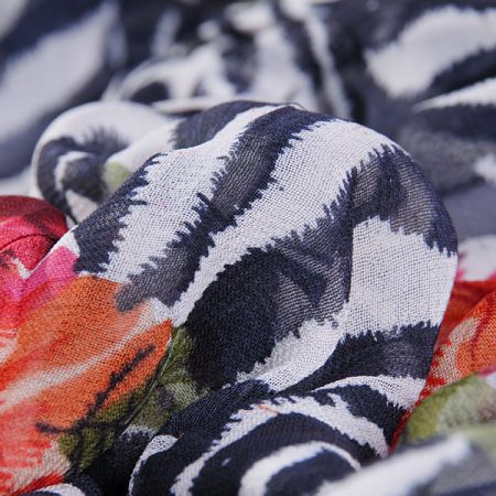 Šifon zvířecí motiv/květy bíločerný II.jakost