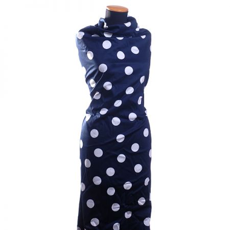 Pružná bavlněná látky vzor puntíky bílá/tm.modrá