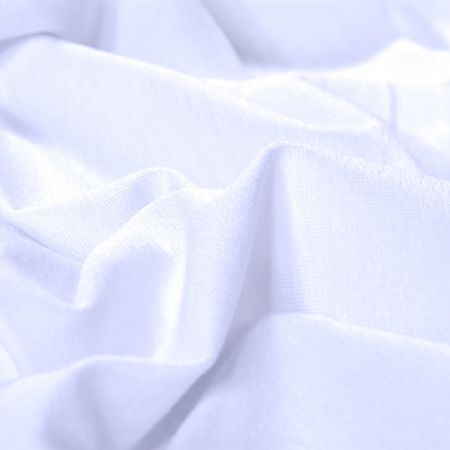 Jemný viskozový úplet bílý