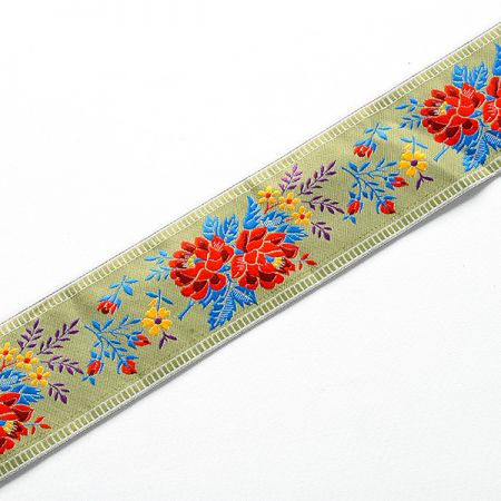 Folklórní stuha zelená pastel s květinovým vzorem 5cm